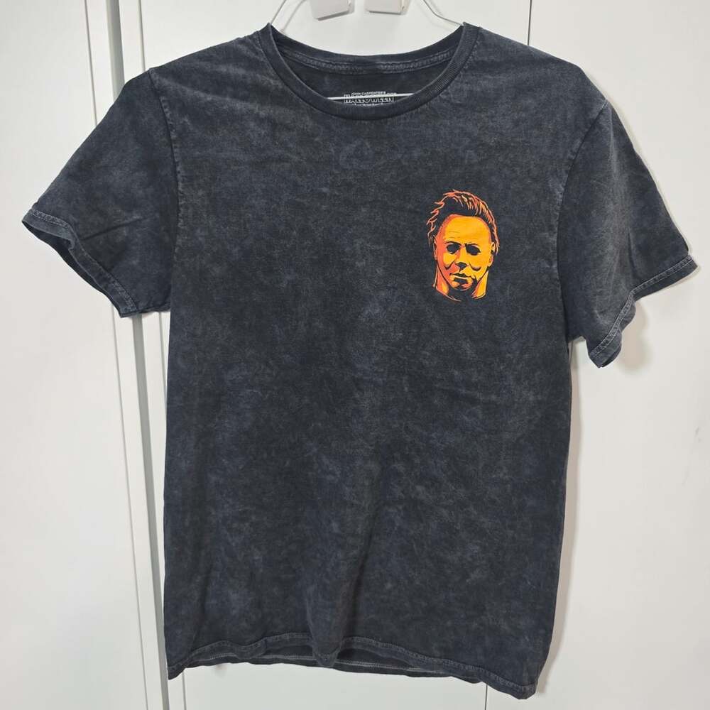 John Carpenter's Halloween Size M Graphic T-Shirt
